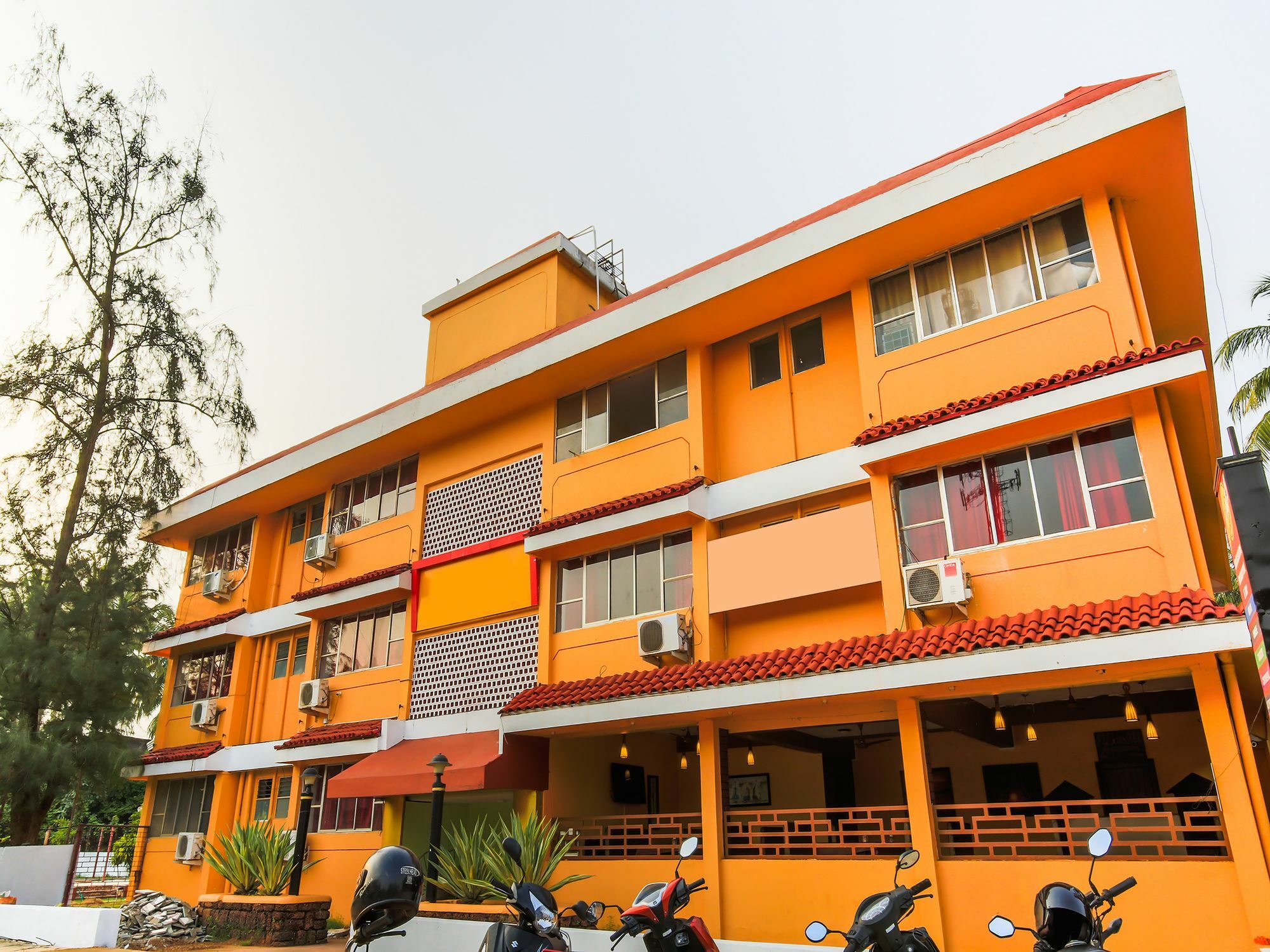 Oyo 18794 Hotel Colva Plaza Dış mekan fotoğraf